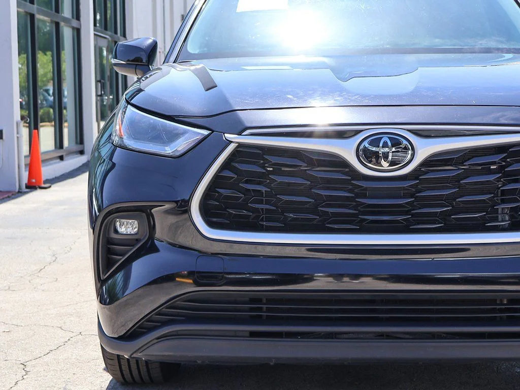 2024 Toyota Highlander LE - Photo 11