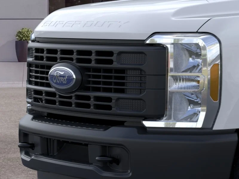 New 2026 Oxford White Ford F-350® XL image 17