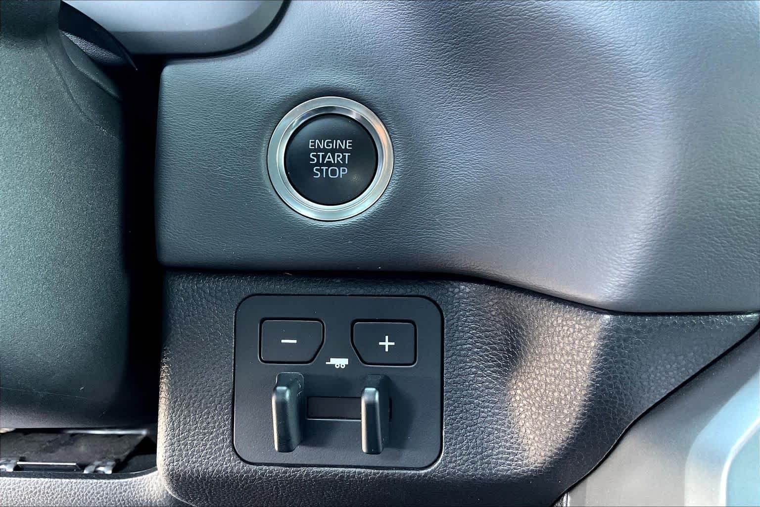 Used 2024 Lunar Rock Toyota Platinum image 32