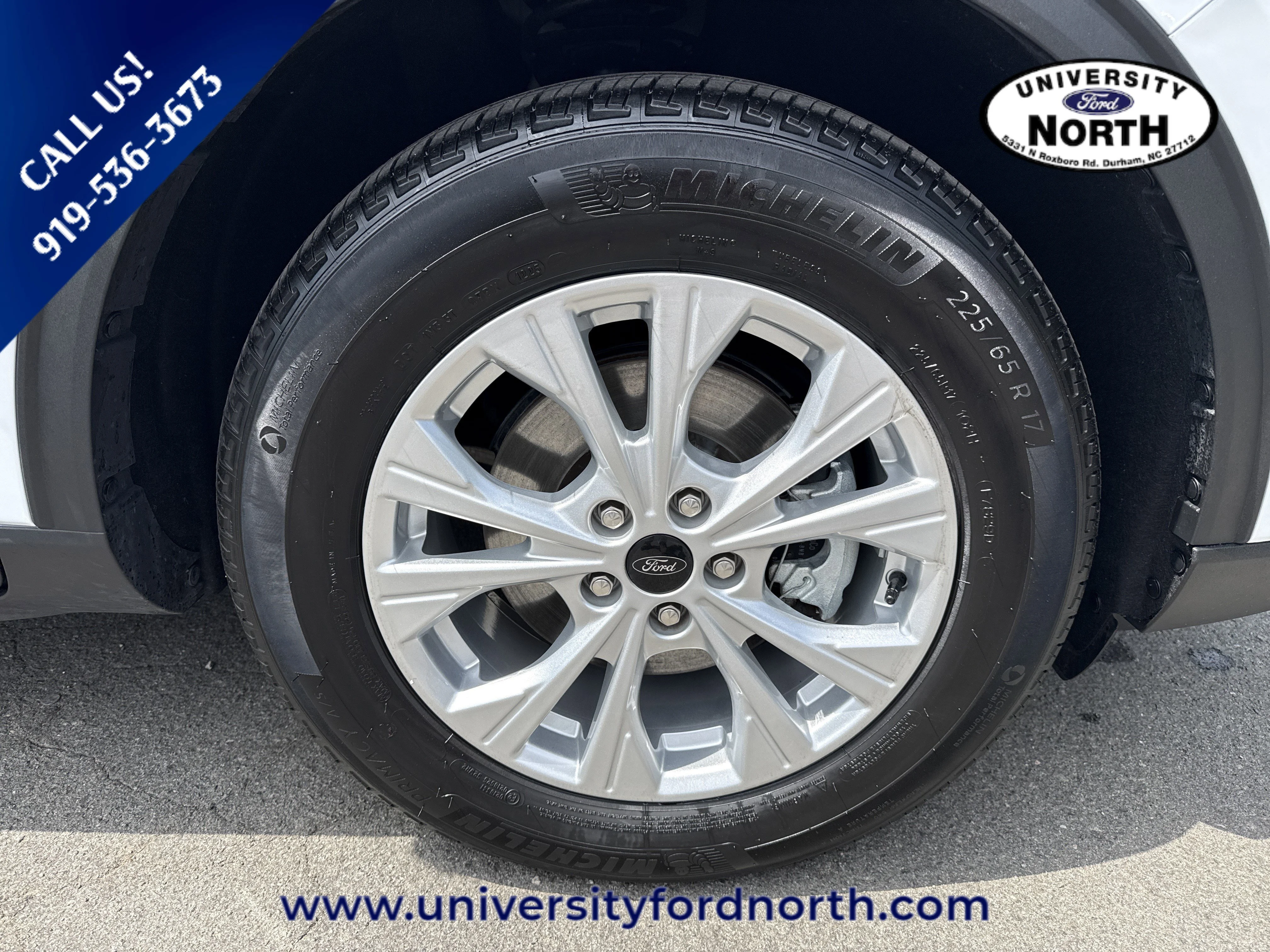 Used 2025 Oxford White Ford Active image 9