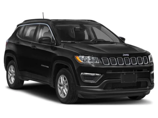 Used 2020 Silver Jeep Latitude image 9