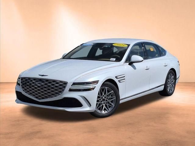 Used 2025 White Genesis 2.5T image 1