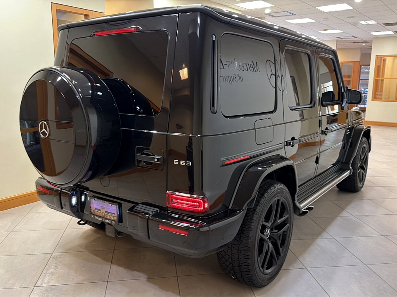 Certified Used 2023 Black Mercedes-Benz 4MATIC® image 6