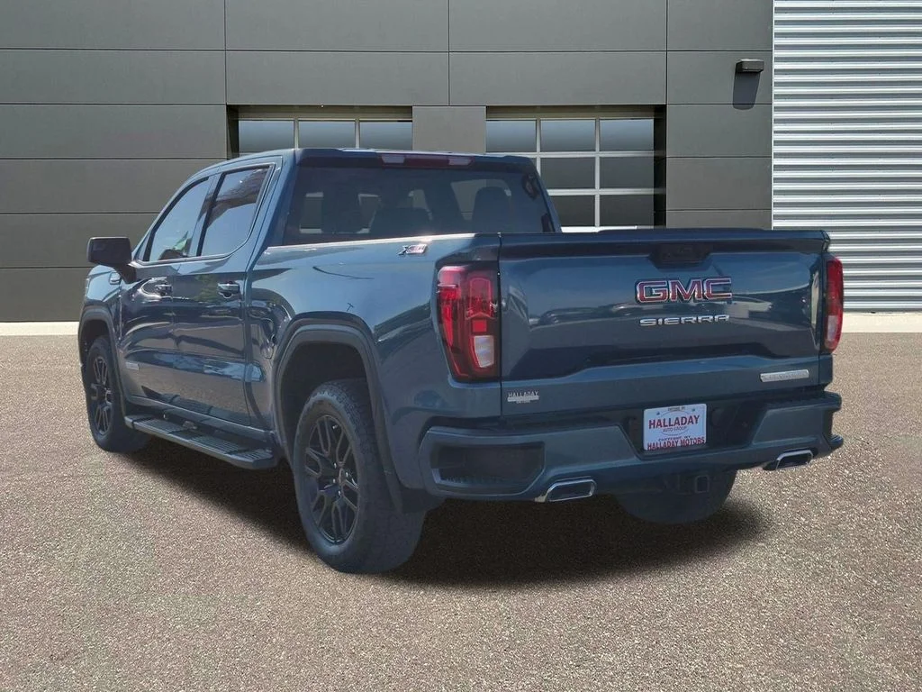 Used 2024 Downpour Metallic GMC Elevation image 8