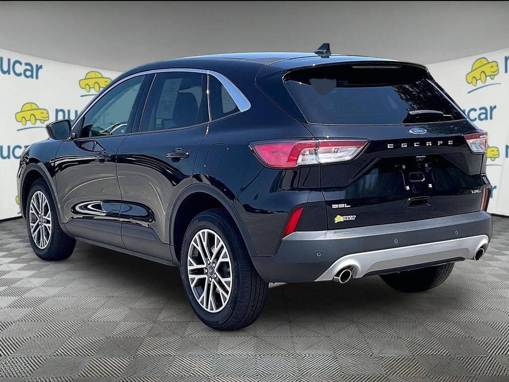 Used 2022 Black Ford SEL image 4