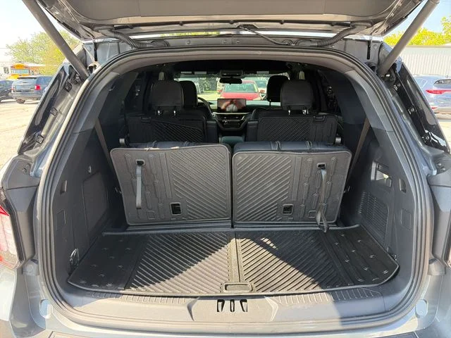 Used 2026 Gray Ford ST-Line image 35