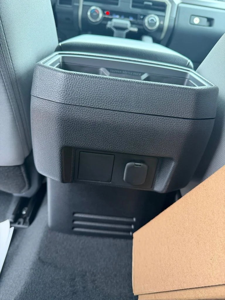 2026 Toyota Tacoma SR5 - Photo 26