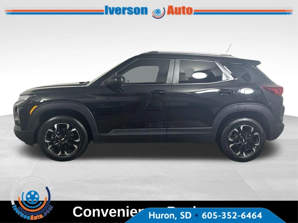 Used 2022 Mosaic Black Metallic Chevrolet LT image 7