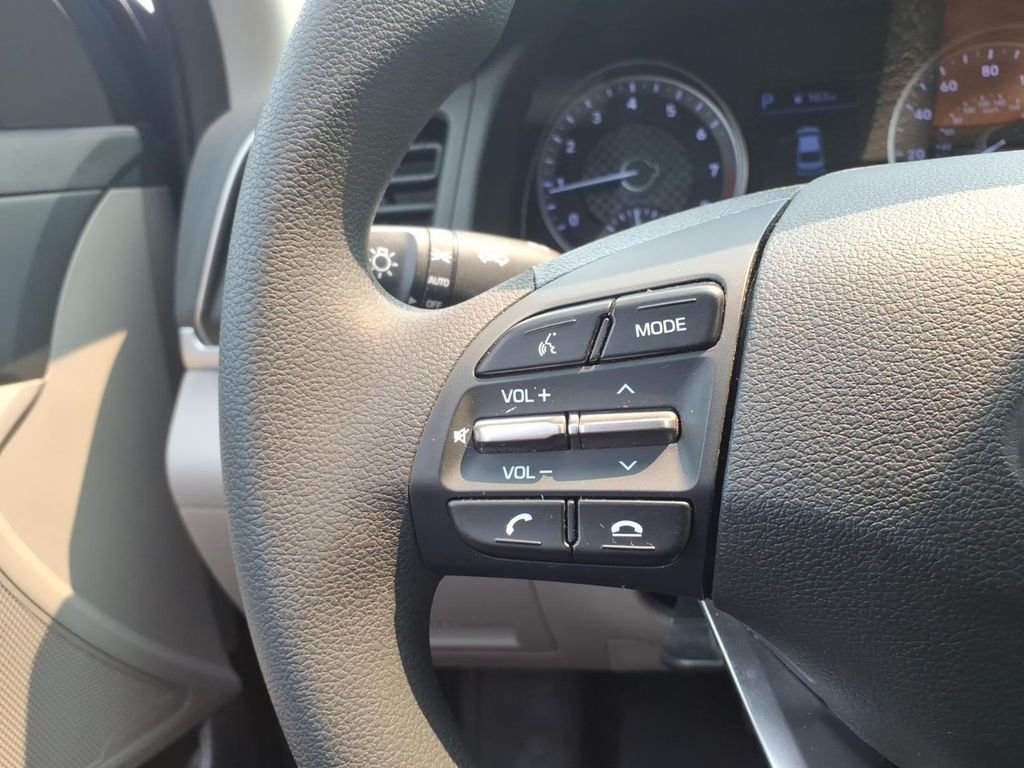 2020 Hyundai Elantra SEL - Photo 28