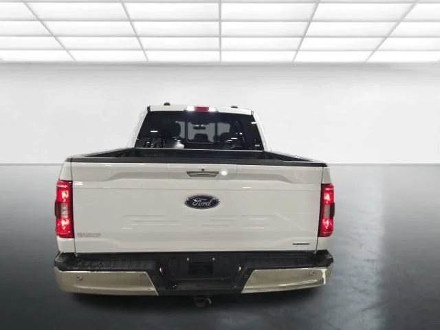 Used 2021 White Ford XLT image 6
