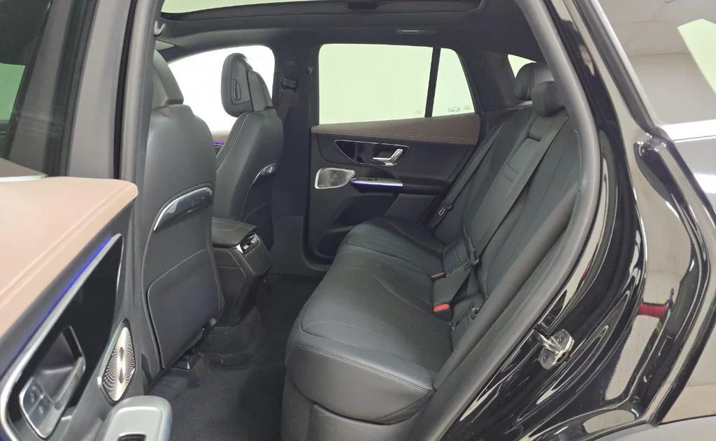 Used 2024 Black Mercedes-Benz 350 SUV image 13