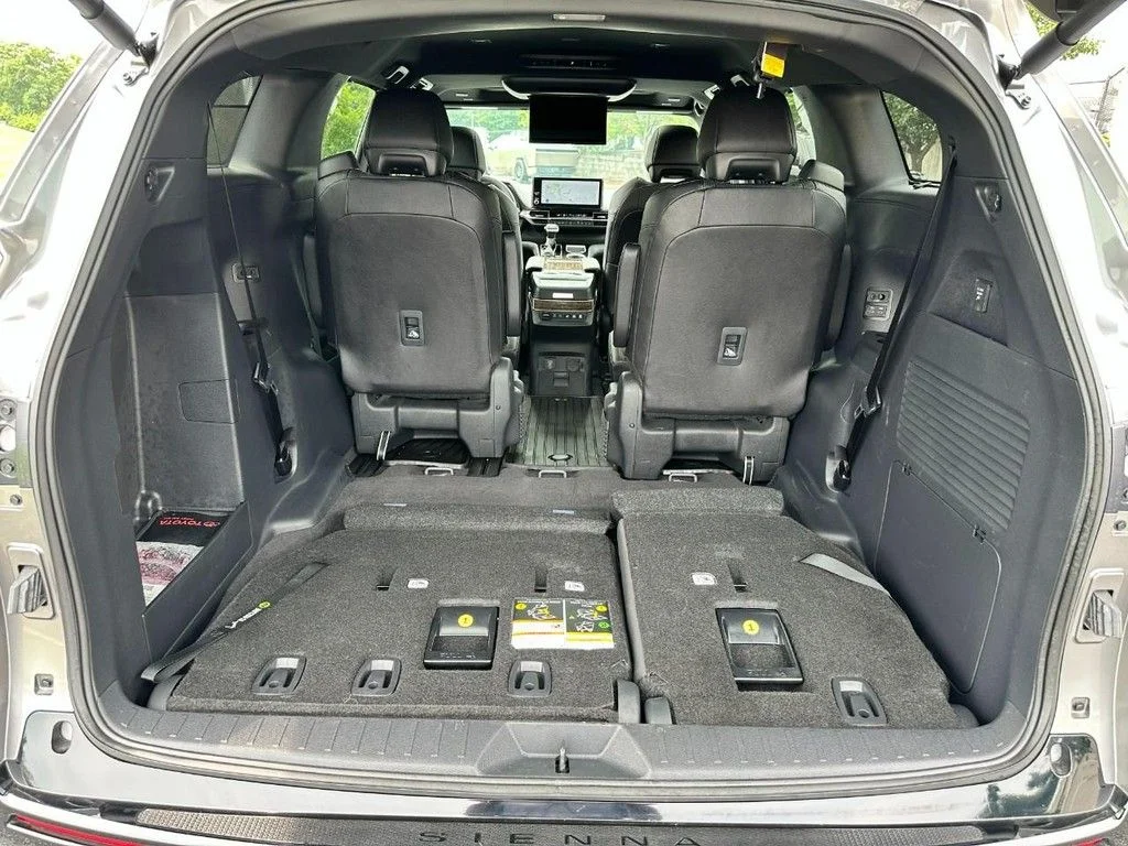 Used 2026  Toyota Platinum image 7