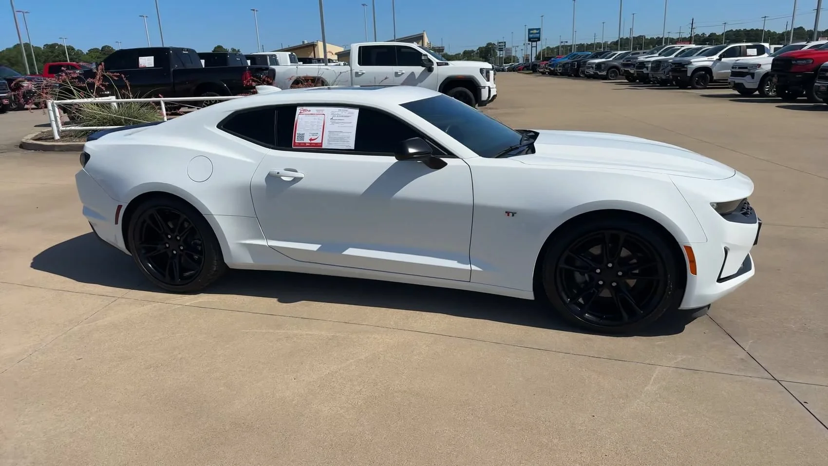 Used 2024 White Chevrolet 1LT image 2