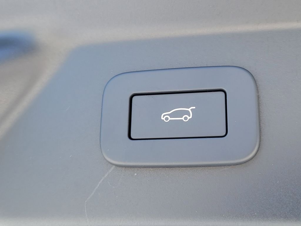 New 2026 Varesine Blue Land Rover S image 13