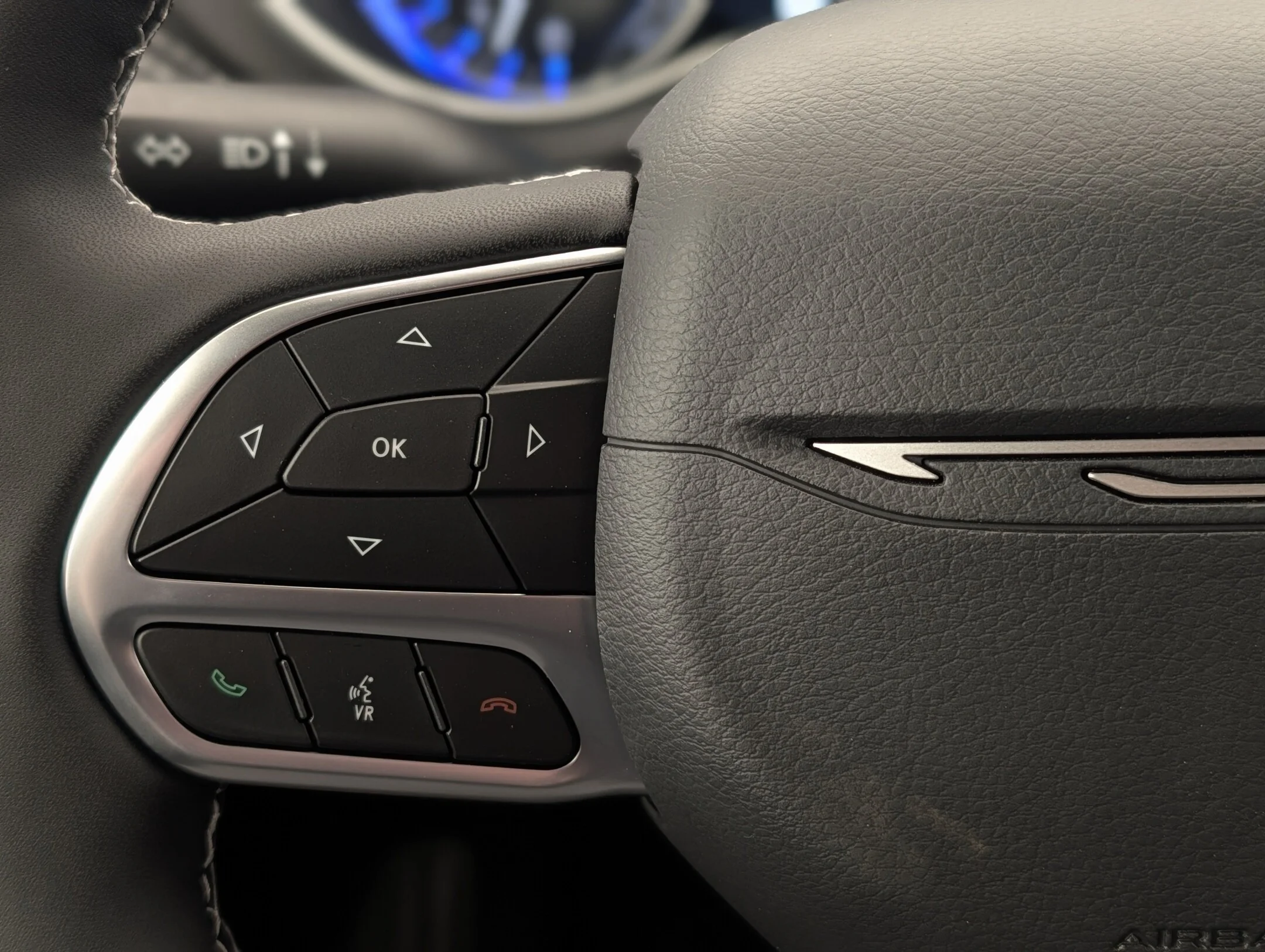 New 2027 Black Chrysler Select - - AWD - Adaptive Cruise Control - Blind Spot Monitor & More! image 17