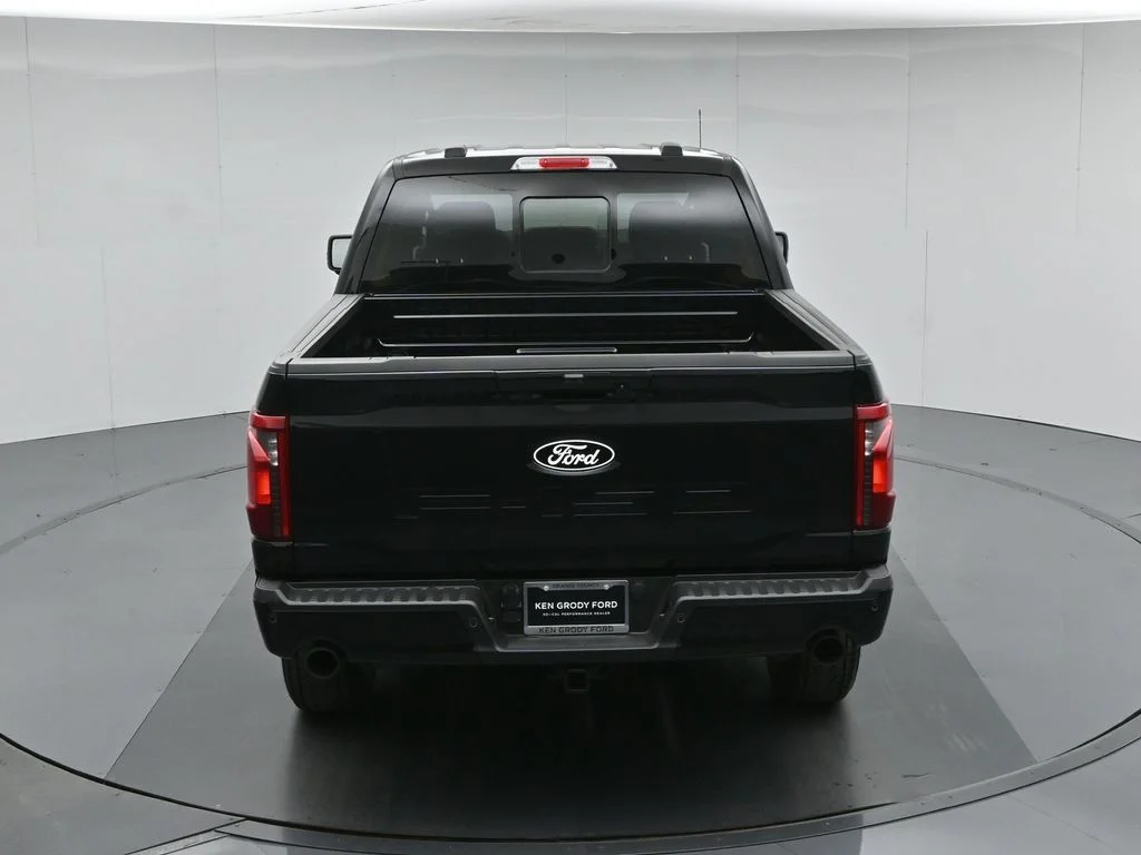 New 2026 Agate Black Metallic Ford XLT image 42