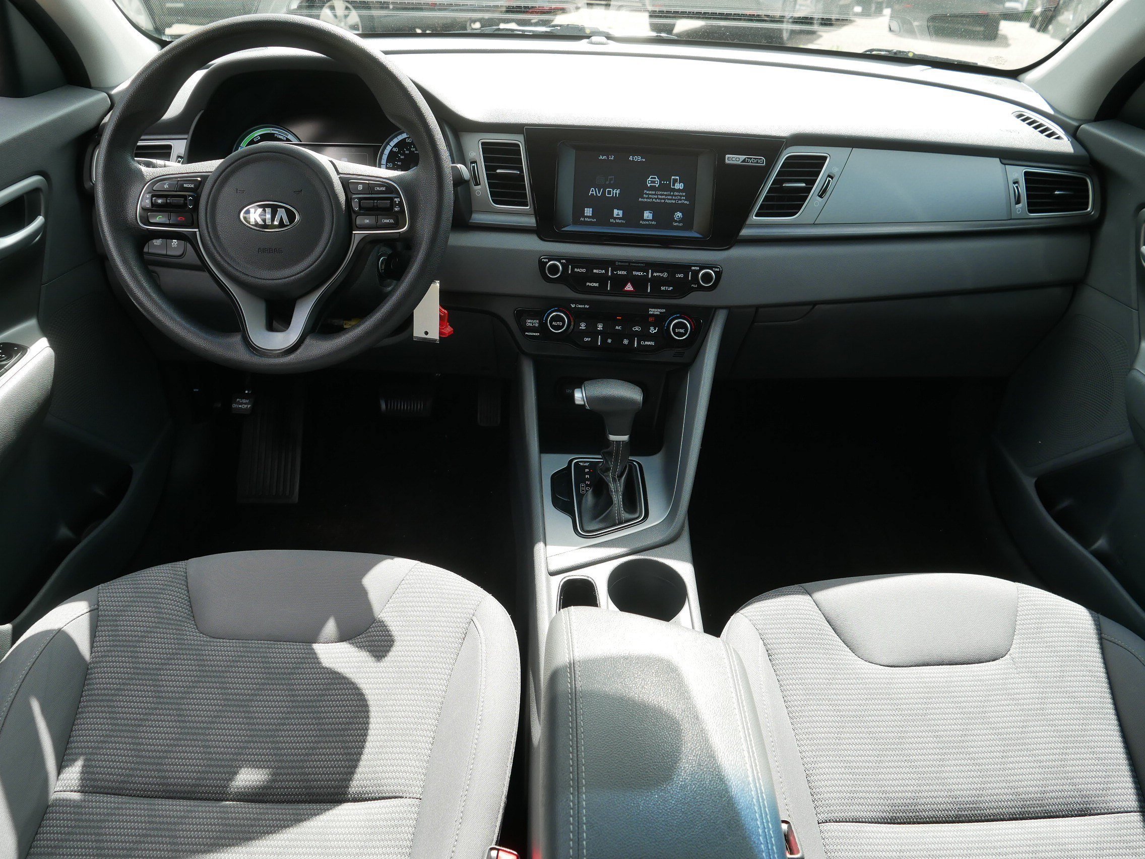 Used 2018 Aurora Black Pearl Kia FE image 10