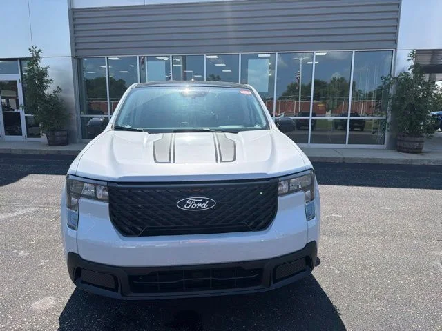 New 2026 Space White Metallic Ford XLT image 9