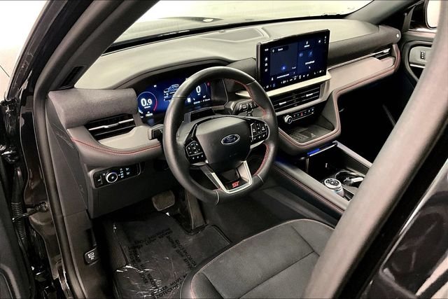 2025 Ford Explorer ST - Photo 16