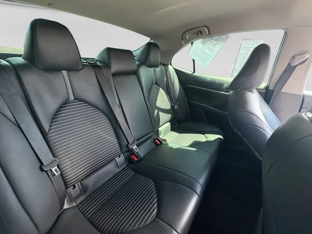 Used 2019 White Toyota SE image 27