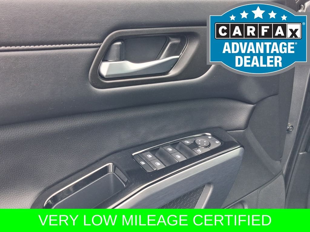 Used 2024 Gray Nissan SL image 19