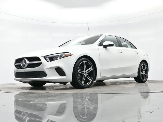Used 2022 Polar White Mercedes-Benz A 220 image 26