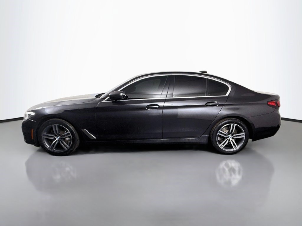 Used 2021 Dark Graphite Metallic BMW 540i xDrive image 4