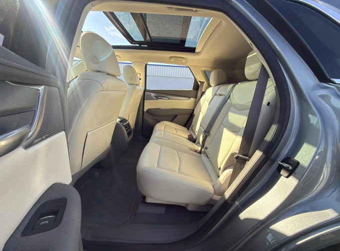 Used 2024 Silver Cadillac Premium Luxury image 10