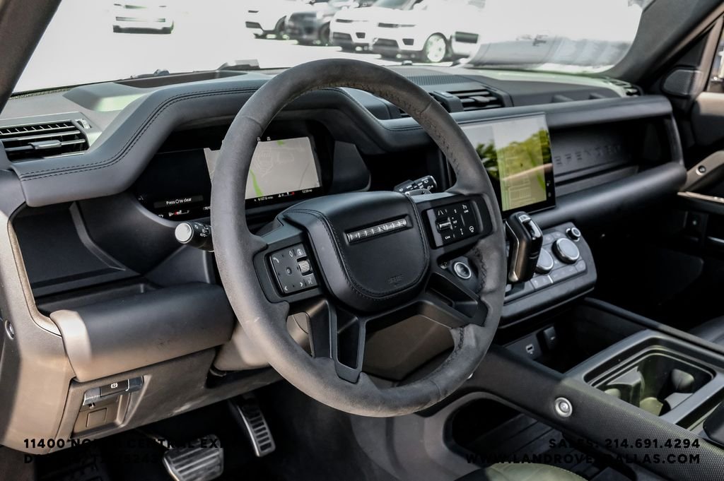 Used 2024 Black Land Rover V8 image 12