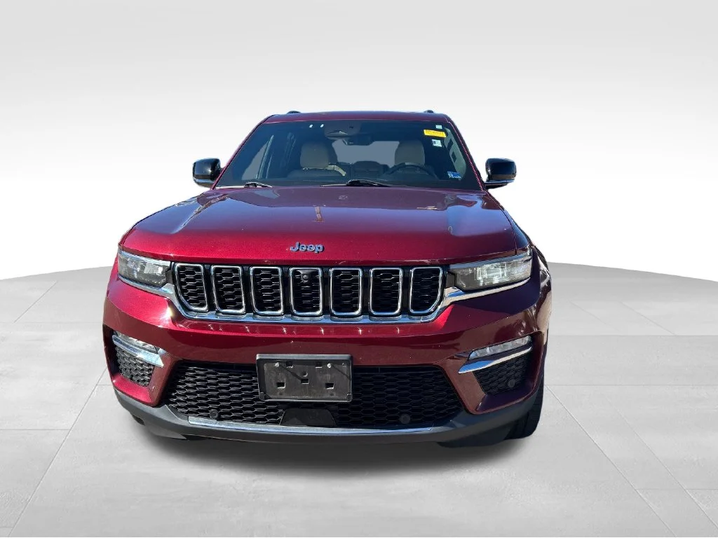 Used 2023 Red Jeep Limited image 8