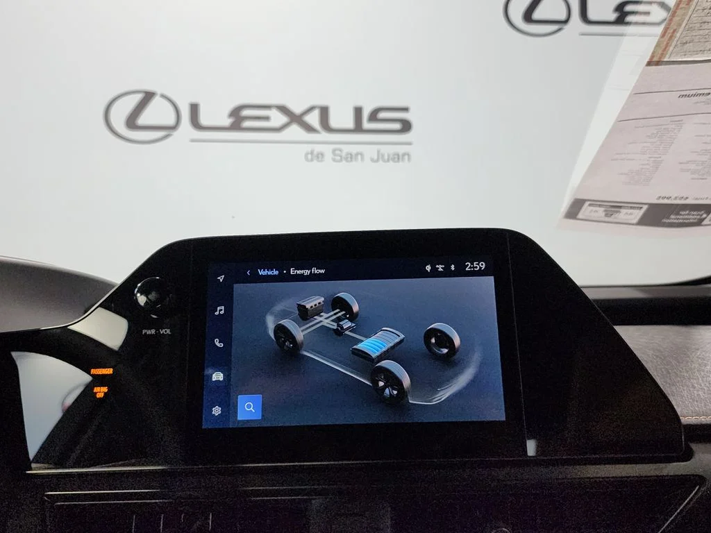 New 2026 Silver Lexus 300h image 22