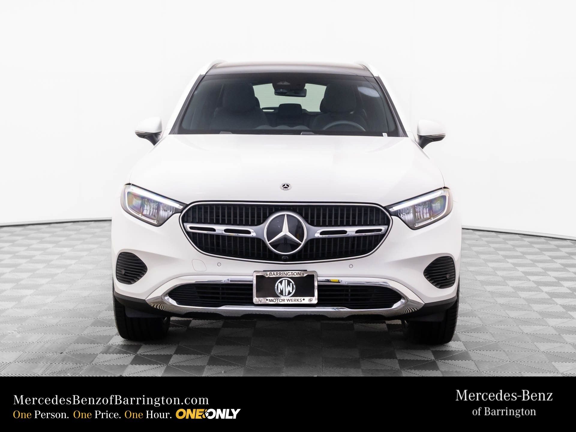 New 2026 Polar White Mercedes-Benz GLC 300 image 10