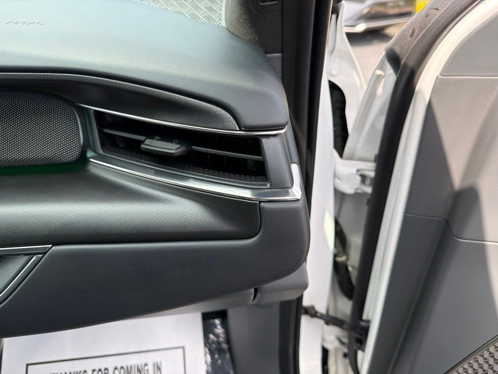 Used 2024 White Kia GT-Line image 18