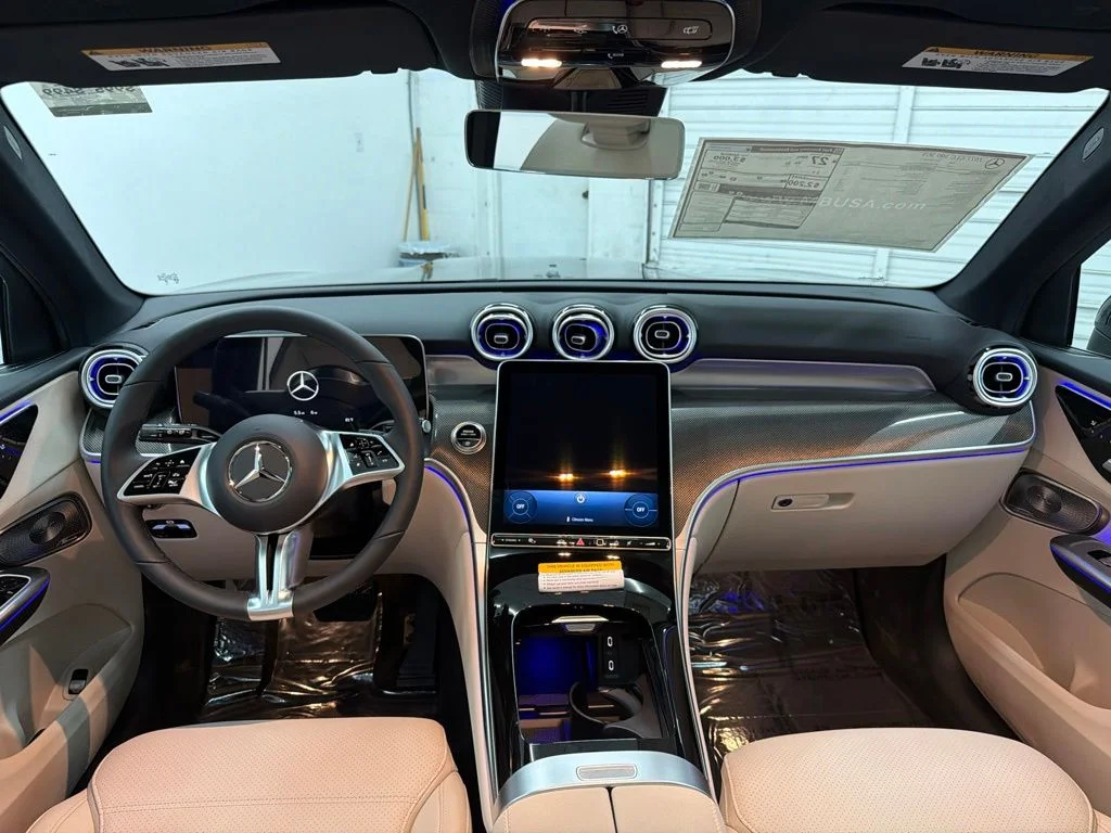 New 2027 Black Mercedes-Benz GLC 300 image 26