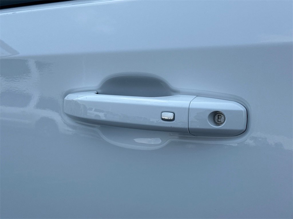 2026 GMC SIERRA - Image 12