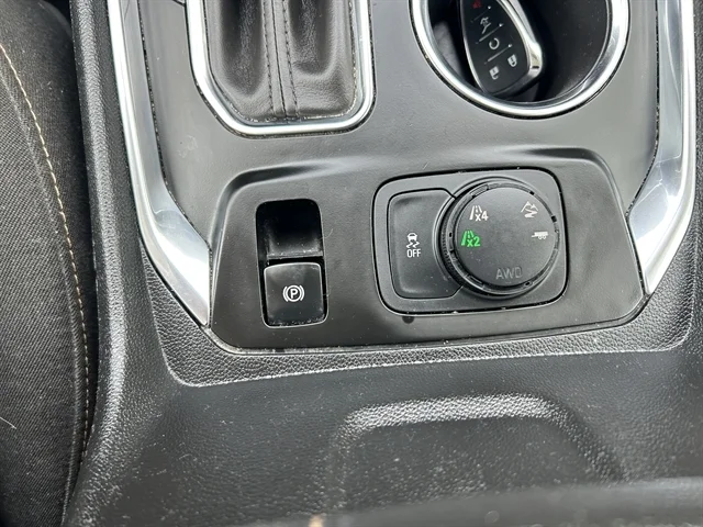 Used 2018 Brown CHEVROLET LT Cloth image 38