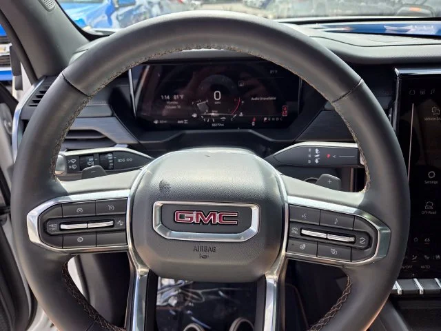 Used 2024 White GMC AT4 image 31