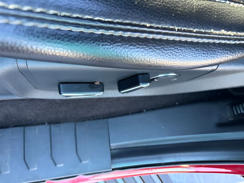 Used 2018 Ruby Red Metallic Ford Lariat image 10