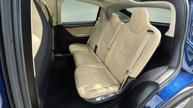 Used 2017 Blue Tesla 90D image 20