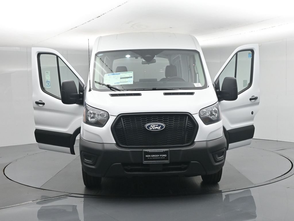 New 2026 Oxford White Ford Base image 28