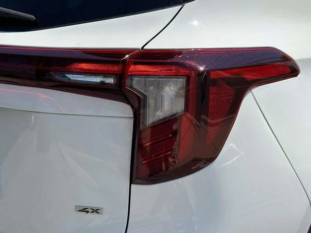Used 2024 Clear White/Black Roof Kia S image 11