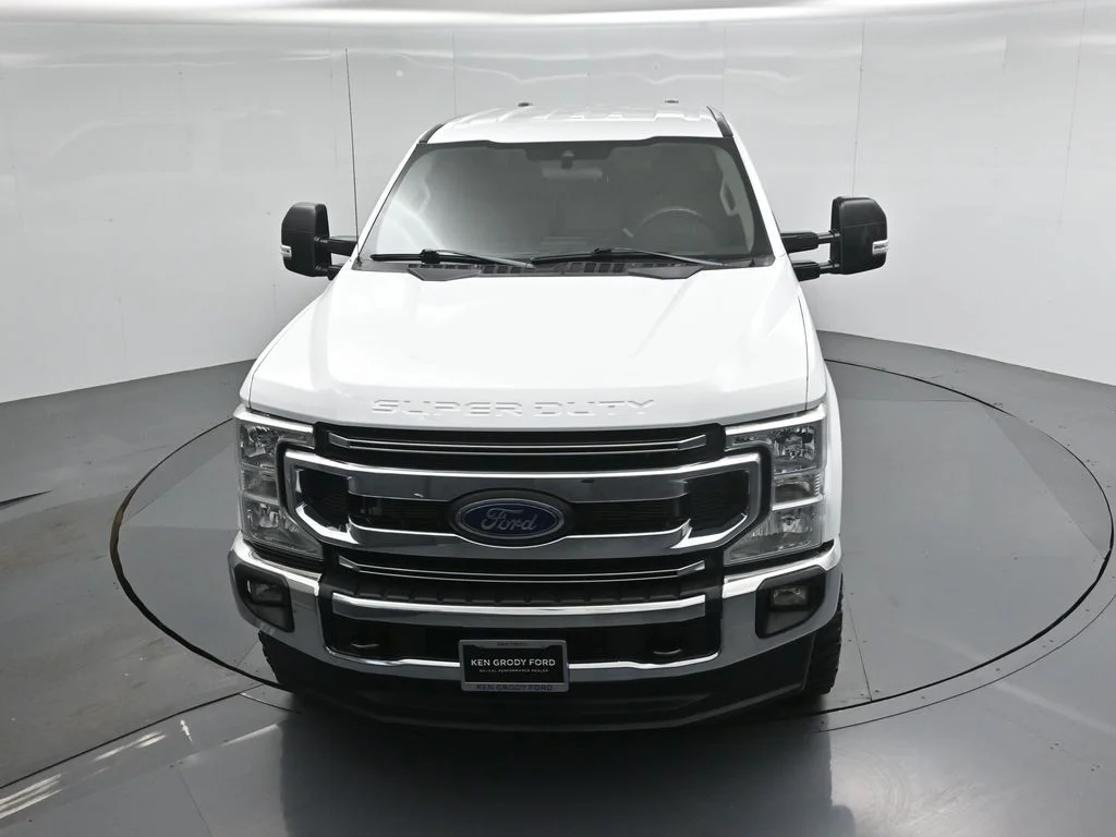 Used 2021 White Ford XLT image 32