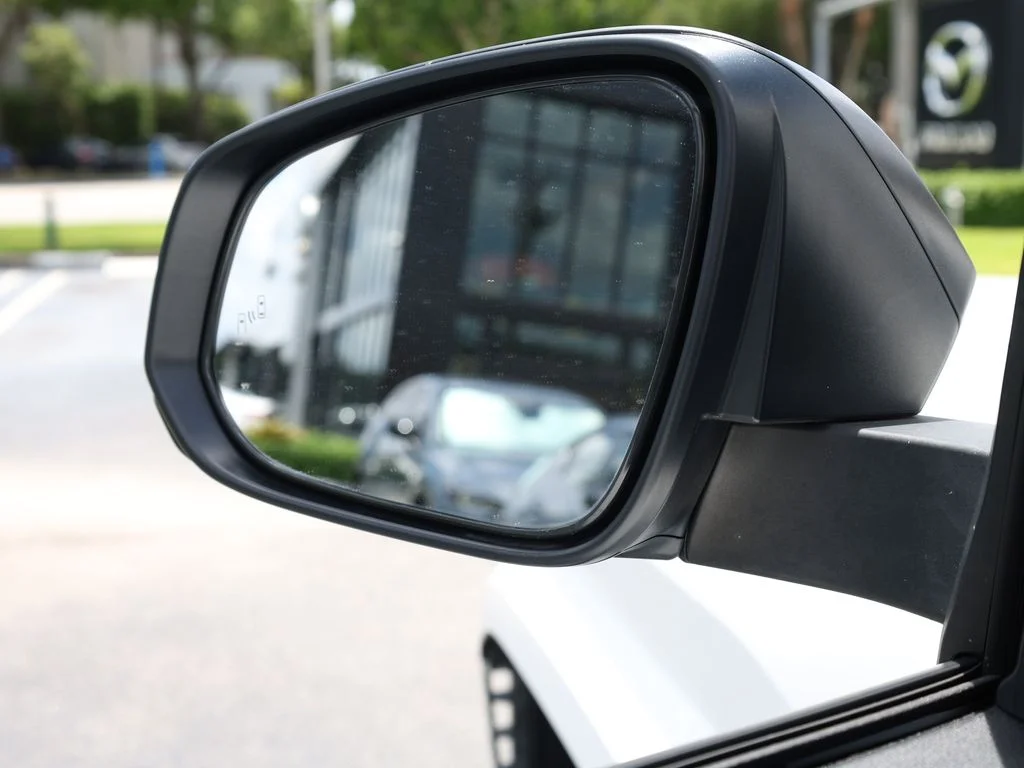Used 2025 White Toyota SR image 9