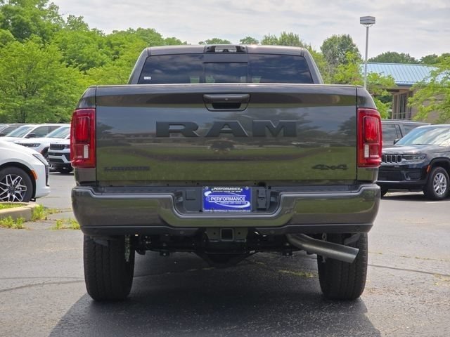 New 2026 Granite Crystal Metallic Clear-Coat Exterior Paint RAM Laramie image 36