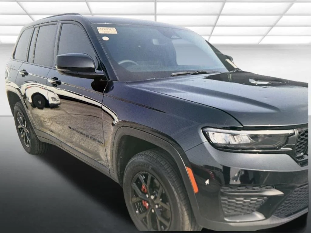 2024 Jeep Grand Cherokee Altitude 4x4's photo