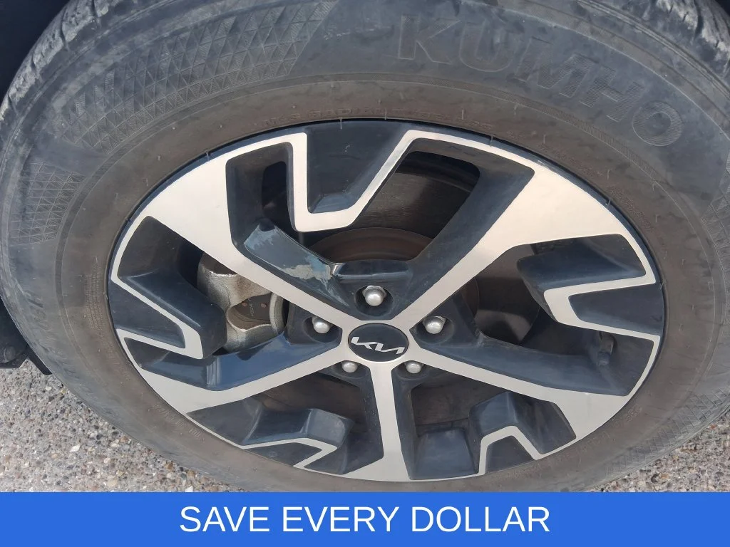 Used 2024 White Kia EX image 14