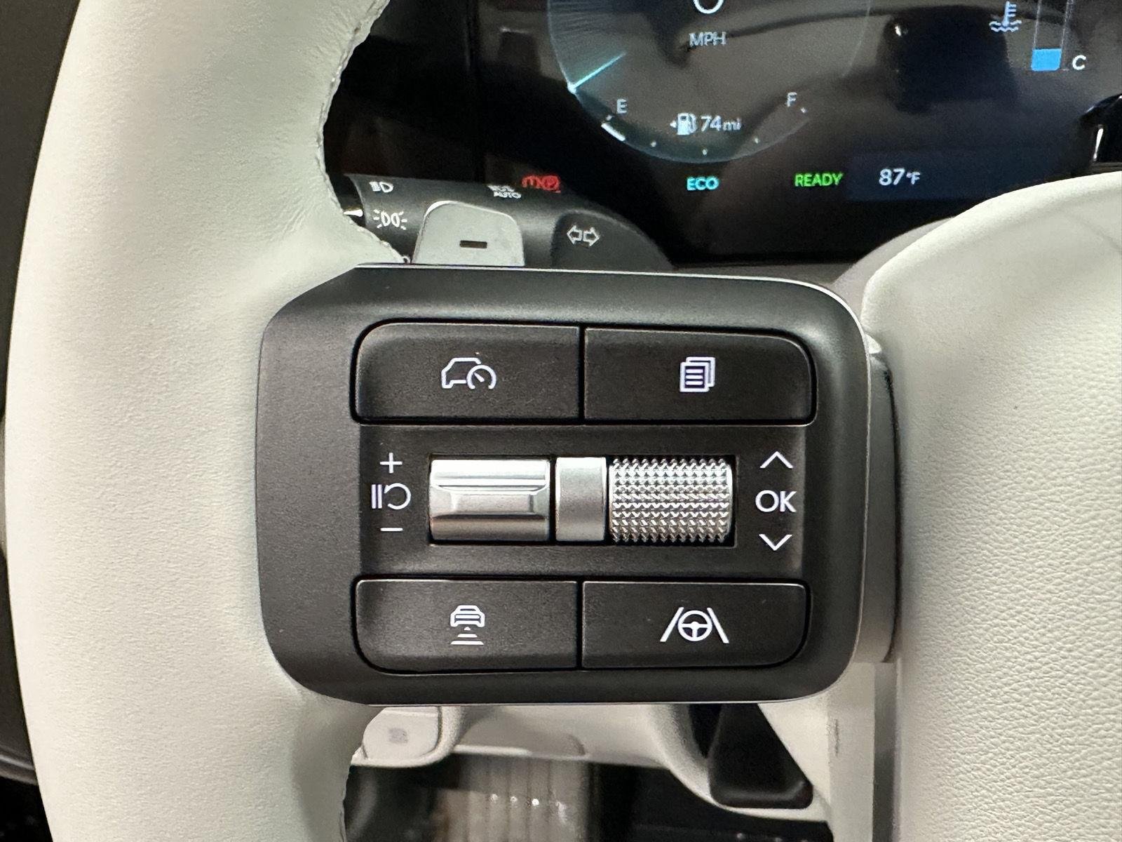 New 2027 Ecotronic Gray Pearl Hyundai Limited 8P image 35