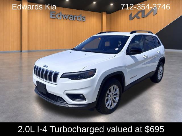 Used 2022 White Jeep Latitude Lux image 1