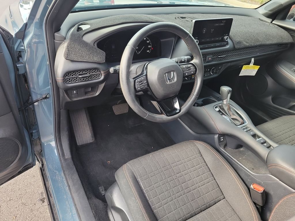Used 2025  Honda Sport image 18