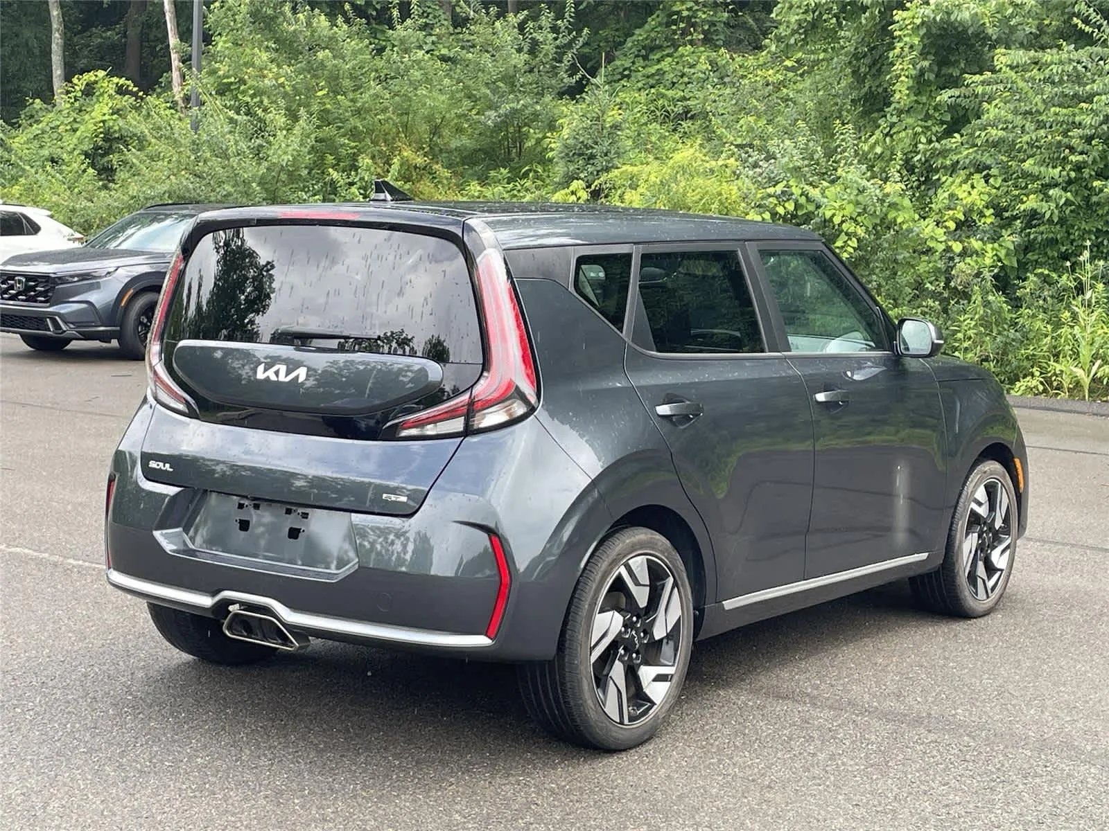Used 2025 Gravity Gray Kia GT-Line image 5